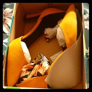 Shoe Republica LA Classy Apricott Lace Up Heels